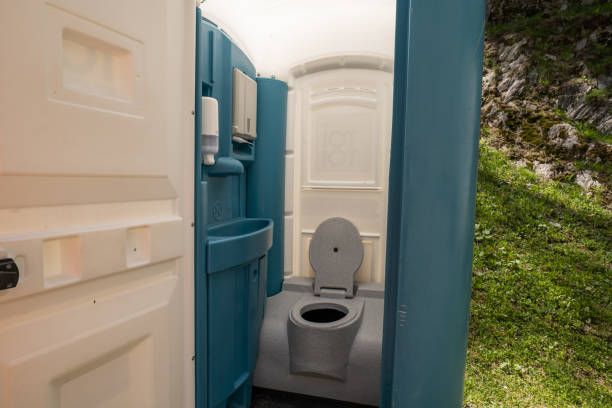 Best Portable restroom trailer rental  in Stockton, UT